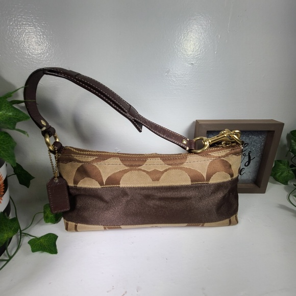 Coach Signature Stripe Zip Top Hobo VGC SOLD - Picture 4 of 11